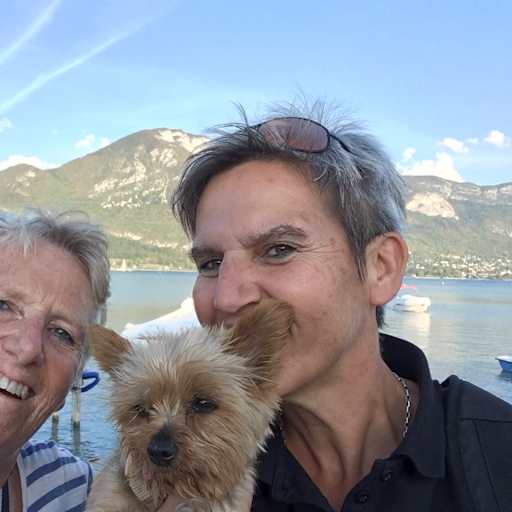 Profile image for pet sitters Jessica & Beatrice