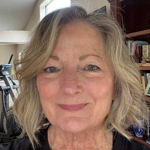 Profile image for pet sitter Vickie