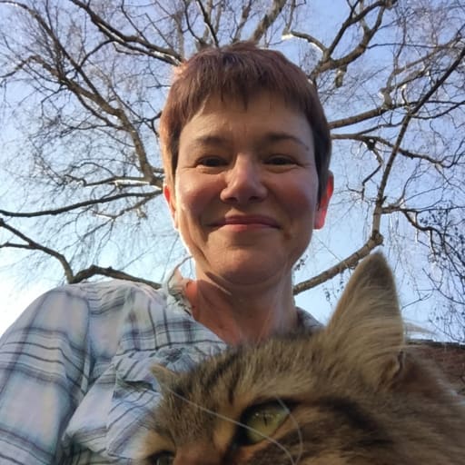 Profile image for pet sitter Julie