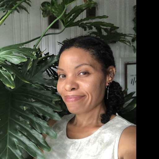 Profile image for pet sitter Aisha