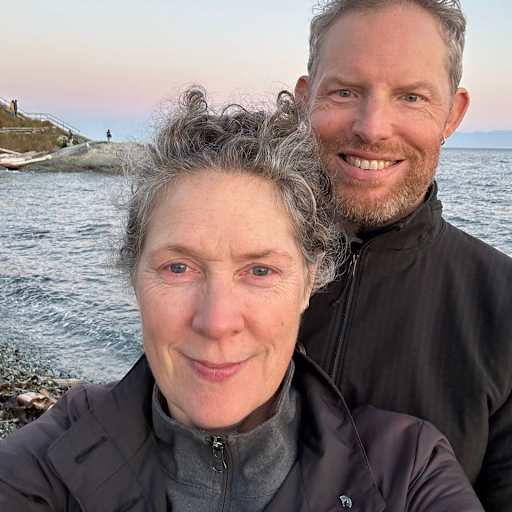 Profile image for pet sitters Nate & Laurel