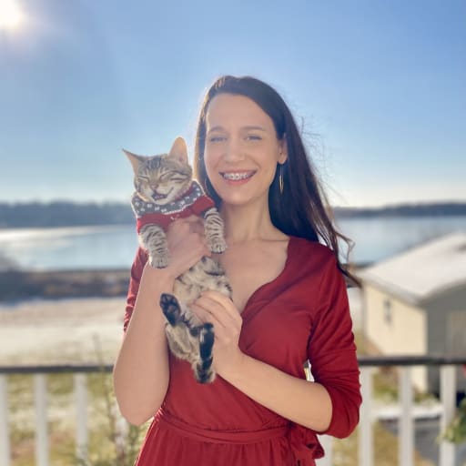 Profile image for pet sitter Elaine