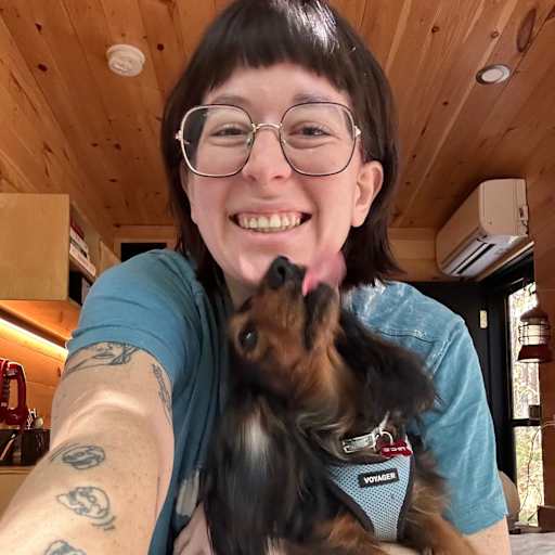 Profile image for pet sitters Addison & Andrews