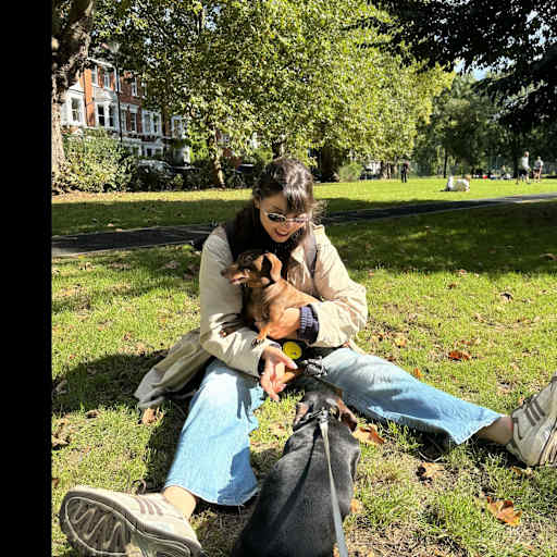 Profile image for pet sitter Jelsy