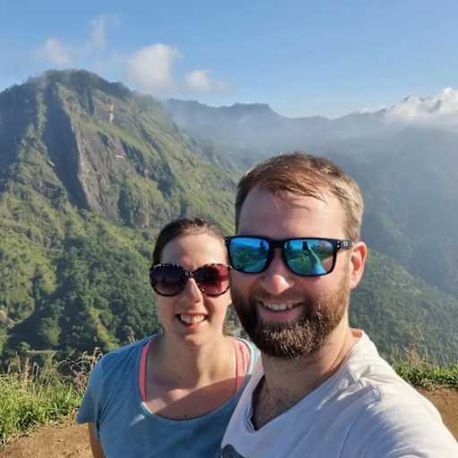 Profile image for pet sitters Rebecca & Alex