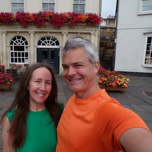 Profile image for pet sitters Kelli & Ryan