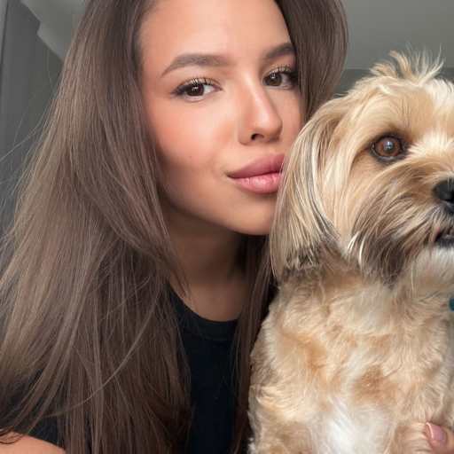 Profile image for pet sitter Liliana