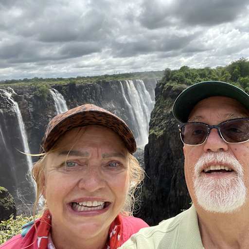 Profile image for pet sitters Keith & Kathryn