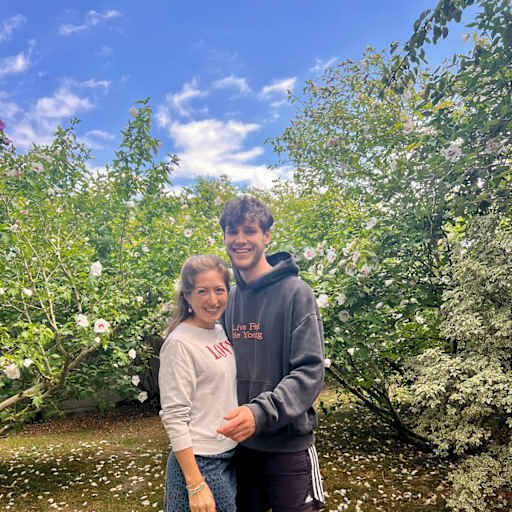 Profile image for pet sitters Kristin & Joscha