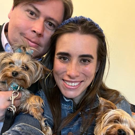 Profile image for pet sitters Paola & Andres 