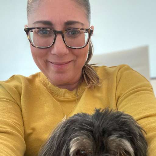 Profile image for pet sitter Roxana