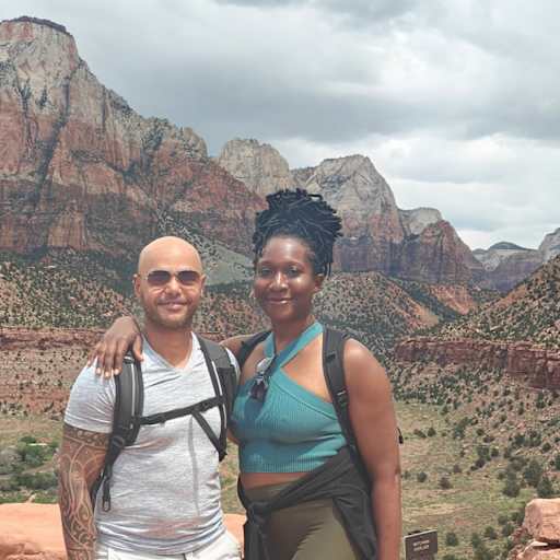 Profile image for pet sitters Vivian & Simon