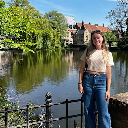 Profile image for pet sitter Nicholette