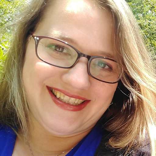 Profile image for pet sitters Keri & Daniel