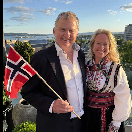 Profile image for pet sitters Christine & Stein