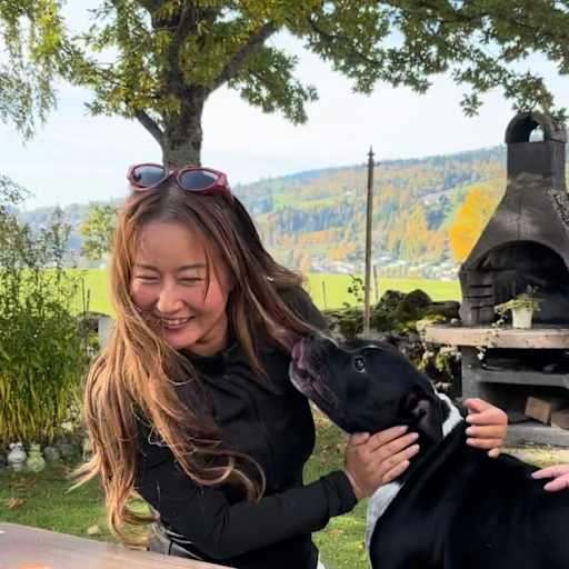 Profile image for pet sitter Gaby
