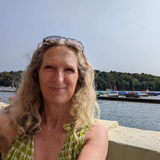 Profile image for pet sitters Alison & David