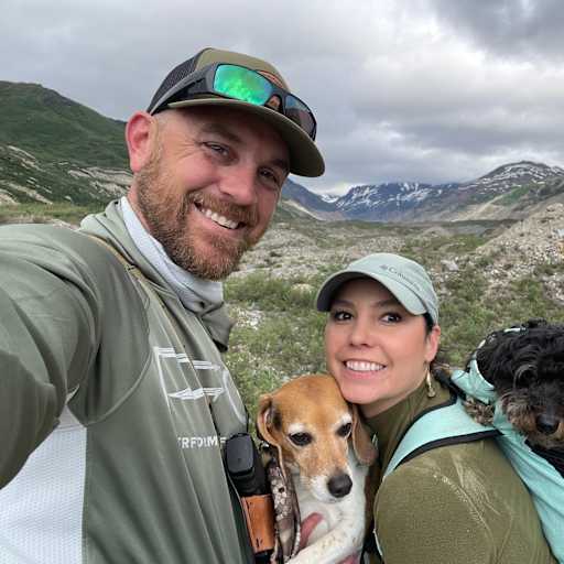 Profile image for pet sitters Karie & Ryan
