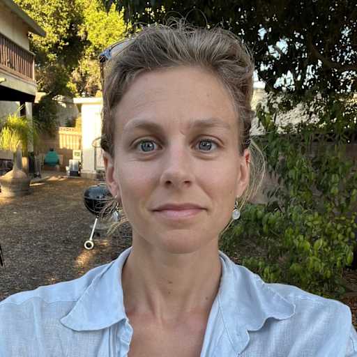 Profile image for pet sitter Paige