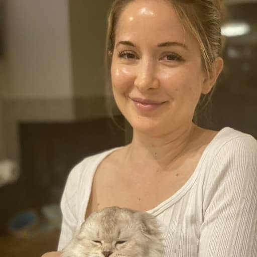 Profile image for pet sitter Christina