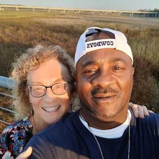 Profile image for pet sitters Robin & Charles