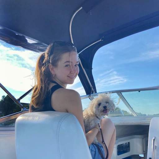 Profile image for pet sitters Eviane & Rie-eve