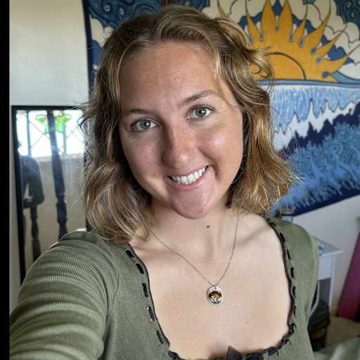 Profile image for pet sitter Sarina