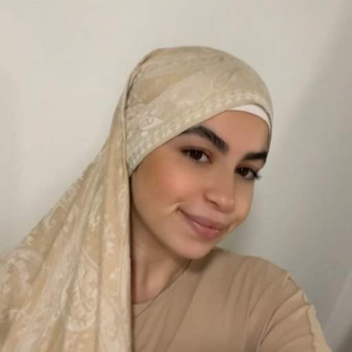 Profile image for pet sitter Narjis