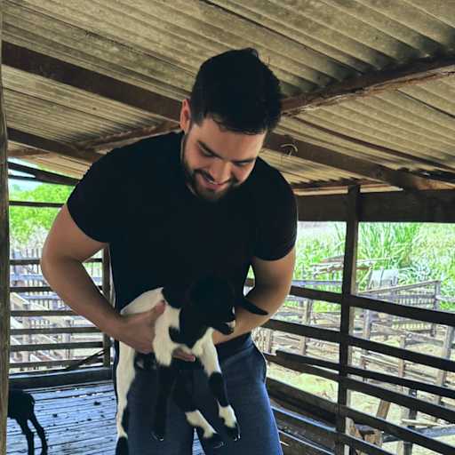 Profile image for pet sitter Rodrigo