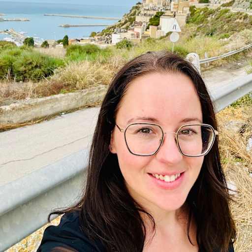 Profile image for pet sitter Verena