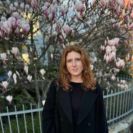 Profile image for pet sitter Julia