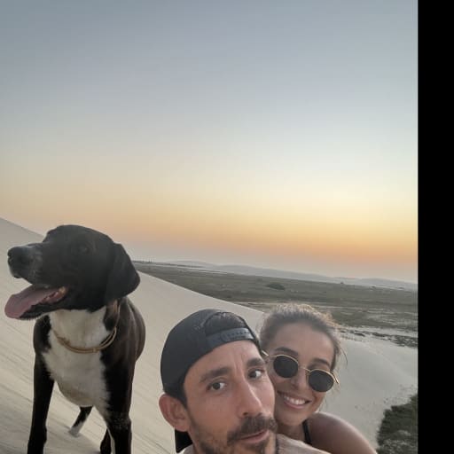 Profile image for pet sitters cory & Thaís 
