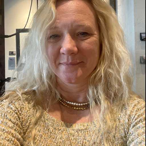 Profile image for pet sitter Kelly