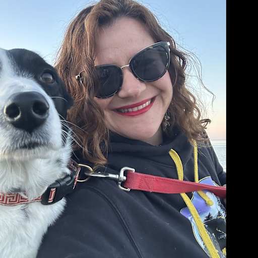 Profile image for pet sitter Joelle