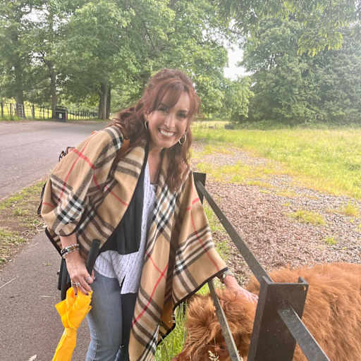 Profile image for pet sitter Karole Valentina