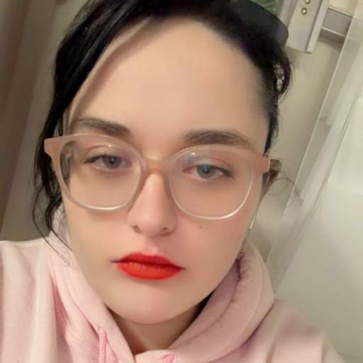 Profile image for pet sitters Justine & Dakota