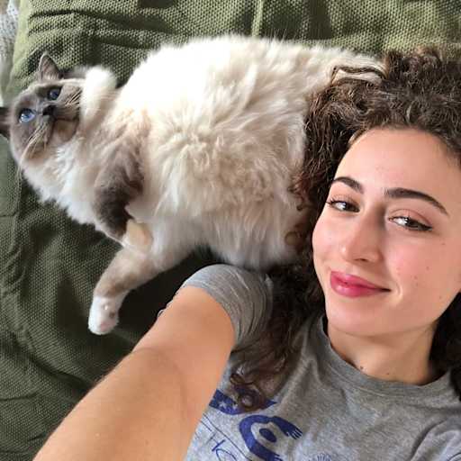 Profile image for pet sitters Mona-Lisa & Erica