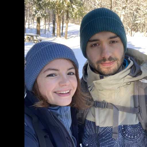 Profile image for pet sitters Ana & Ben