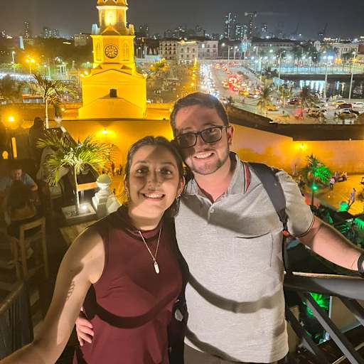 Profile image for pet sitters Andrea & Daniel