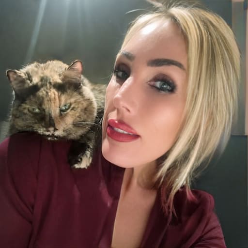 Profile image for pet sitter Jodi