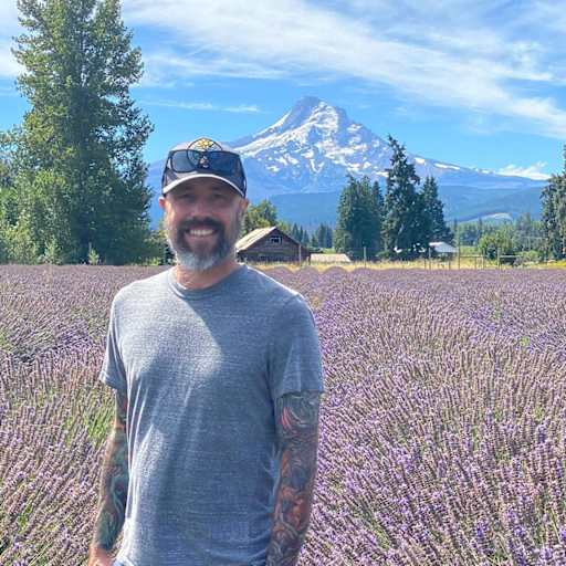 Profile image for pet sitters Chad & Jenn