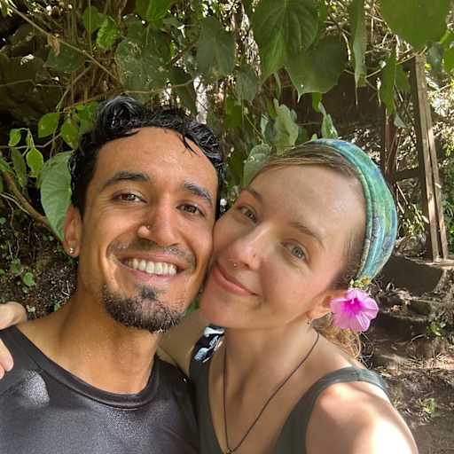 Profile image for pet sitters Ariel & Juan