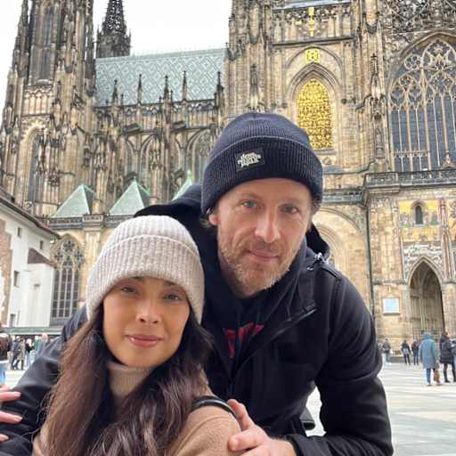 Profile image for pet sitters Tera & Alberto