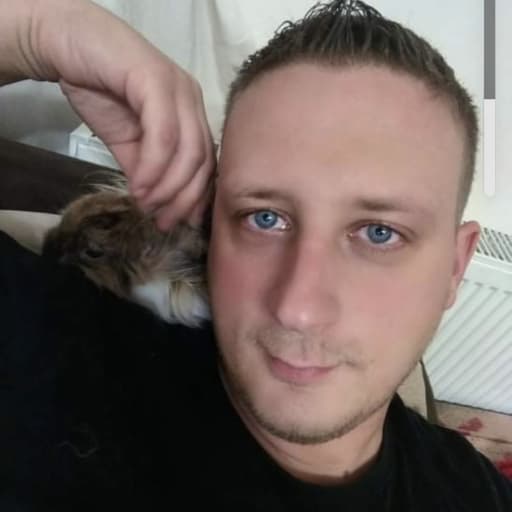 Profile image for pet sitter Artur