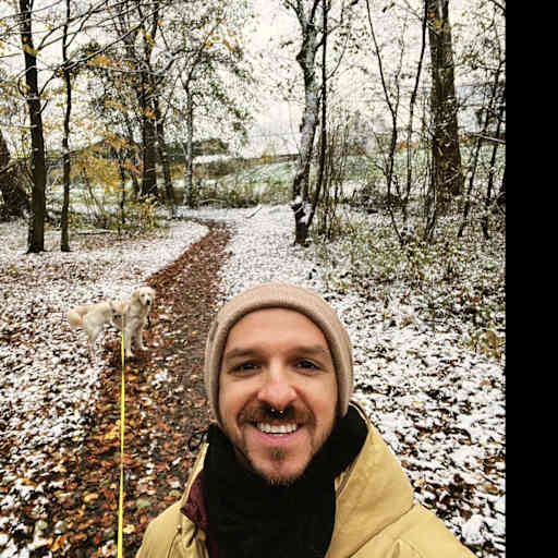 Profile image for pet sitter Denis