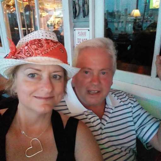 Profile image for pet sitters SUZIE & James