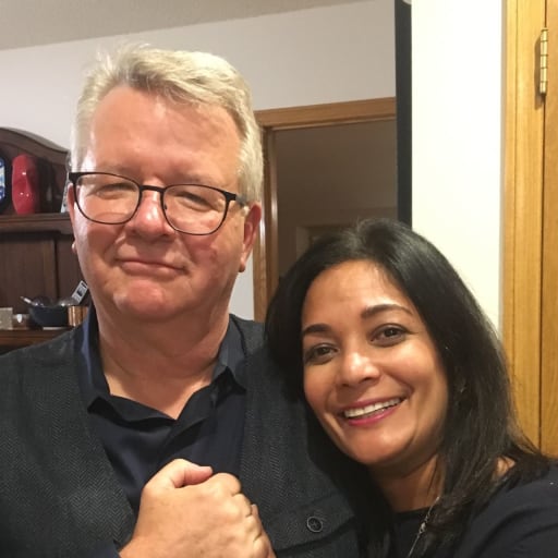 Profile image for pet sitters Lisa & Randy