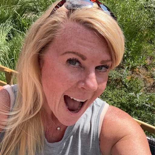 Profile image for pet sitter Elise