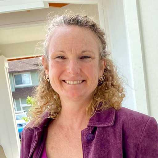 Profile image for pet sitter Sara “Daisy”