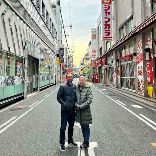 Profile image for pet sitters Kelli & Jeremy